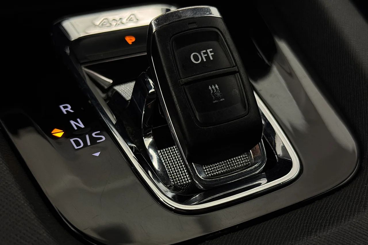 Skoda Octavia Kombi 2.0 TDI 4x4 Style Drag Kamera Cockpit Stolminne 200hk – bild 33 av 37