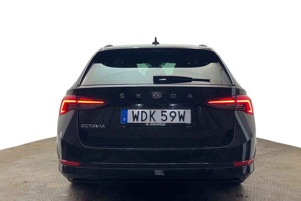 Skoda Octavia Kombi 2.0 TDI 4x4 Style Drag Kamera Cockpit Stolminne 200hk – bild 6 av 37
