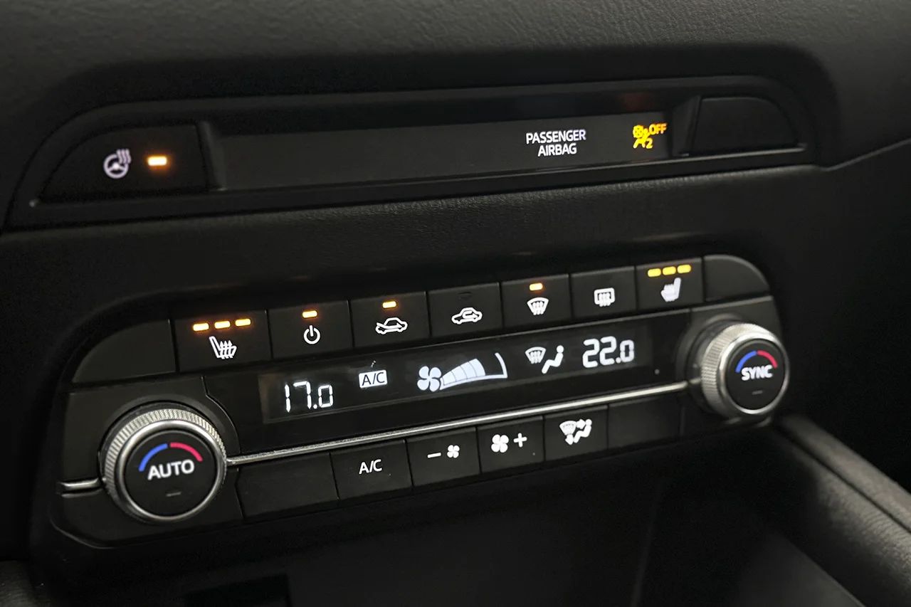 Mazda CX-5 2.2 SKYACTIV-D AWD HUD Navi 360° P-Sens Kupévärmare – bild 27 av 33