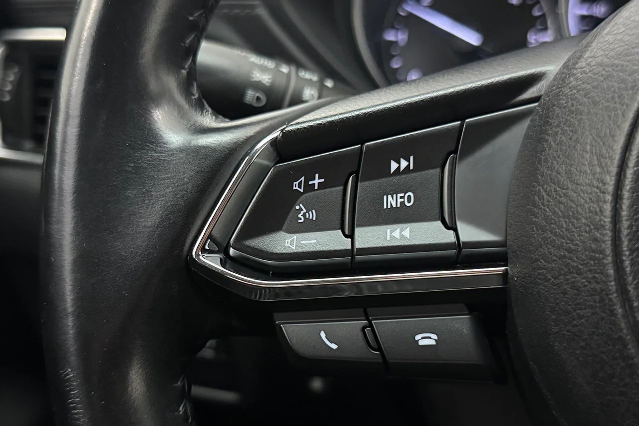 Mazda CX-5 2.2 SKYACTIV-D AWD HUD Navi 360° P-Sens Kupévärmare – bild 19 av 33