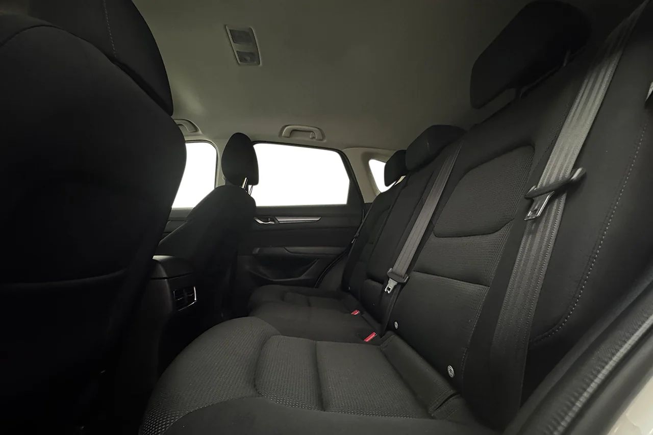 Mazda CX-5 2.2 SKYACTIV-D AWD HUD Navi 360° P-Sens Kupévärmare – bild 14 av 33