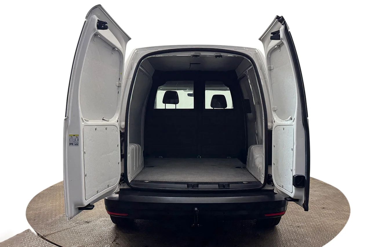 Volkswagen Caddy Skap 2.0 TDI Aut Drag Värmare P-Sens LED-ramp MOMS 102hk – bild 7 av 25