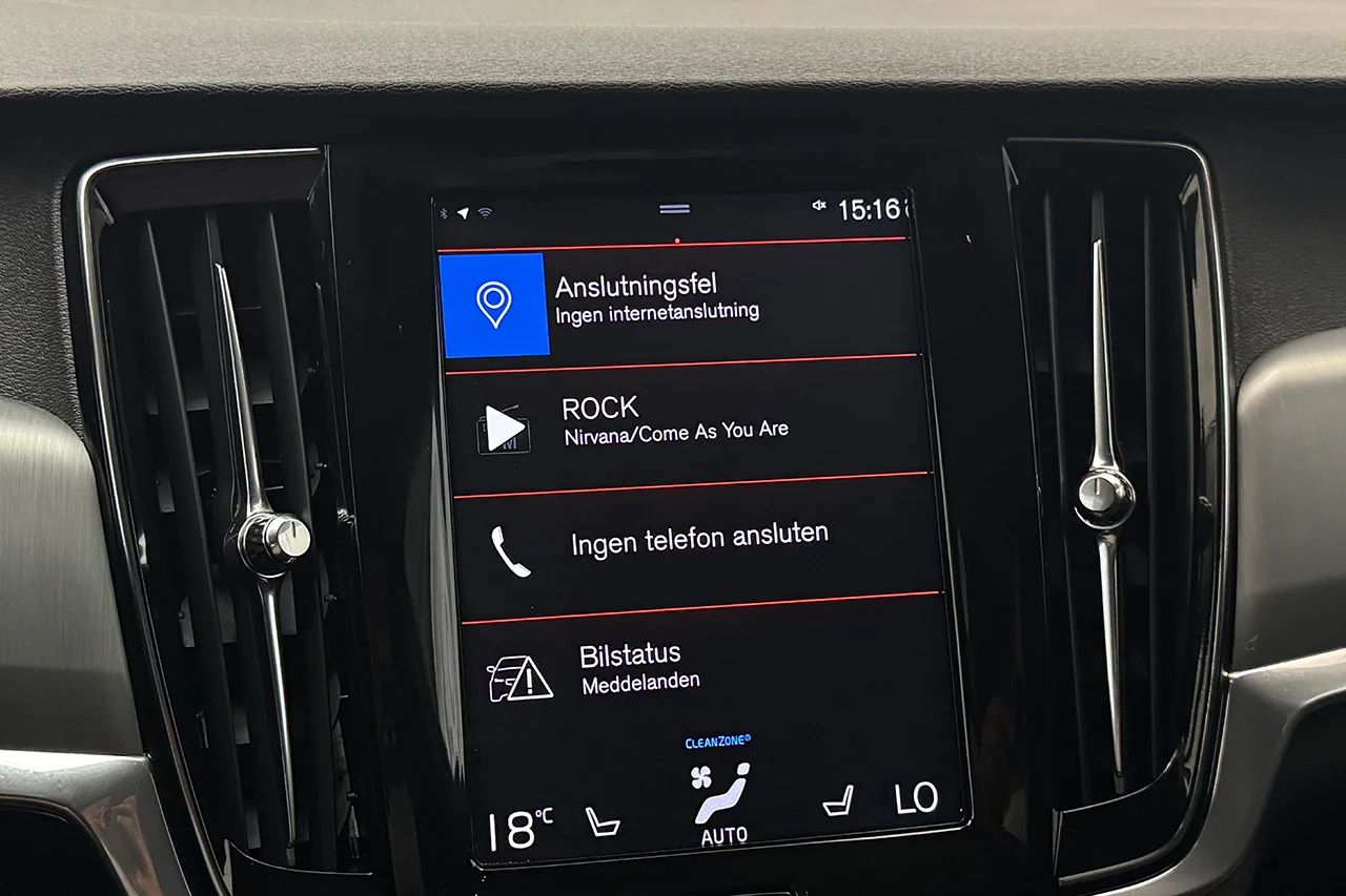 Volvo S90 T4 Aut Momentum Delläder Värmare Cockpit 190hk – bild 24 av 31