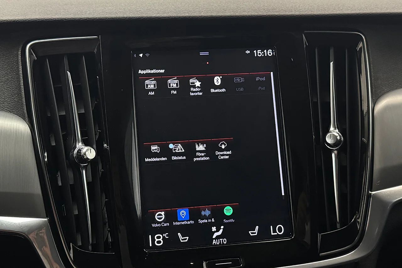 Volvo S90 T4 Aut Momentum Delläder Värmare Cockpit 190hk – bild 23 av 31