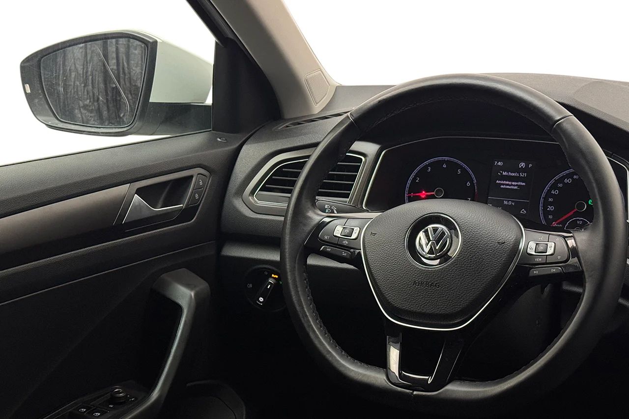 Volkswagen T-Roc 1.5 TSI 4M Aut Keyless P-Sens MOMS 150hk – bild 15 av 29