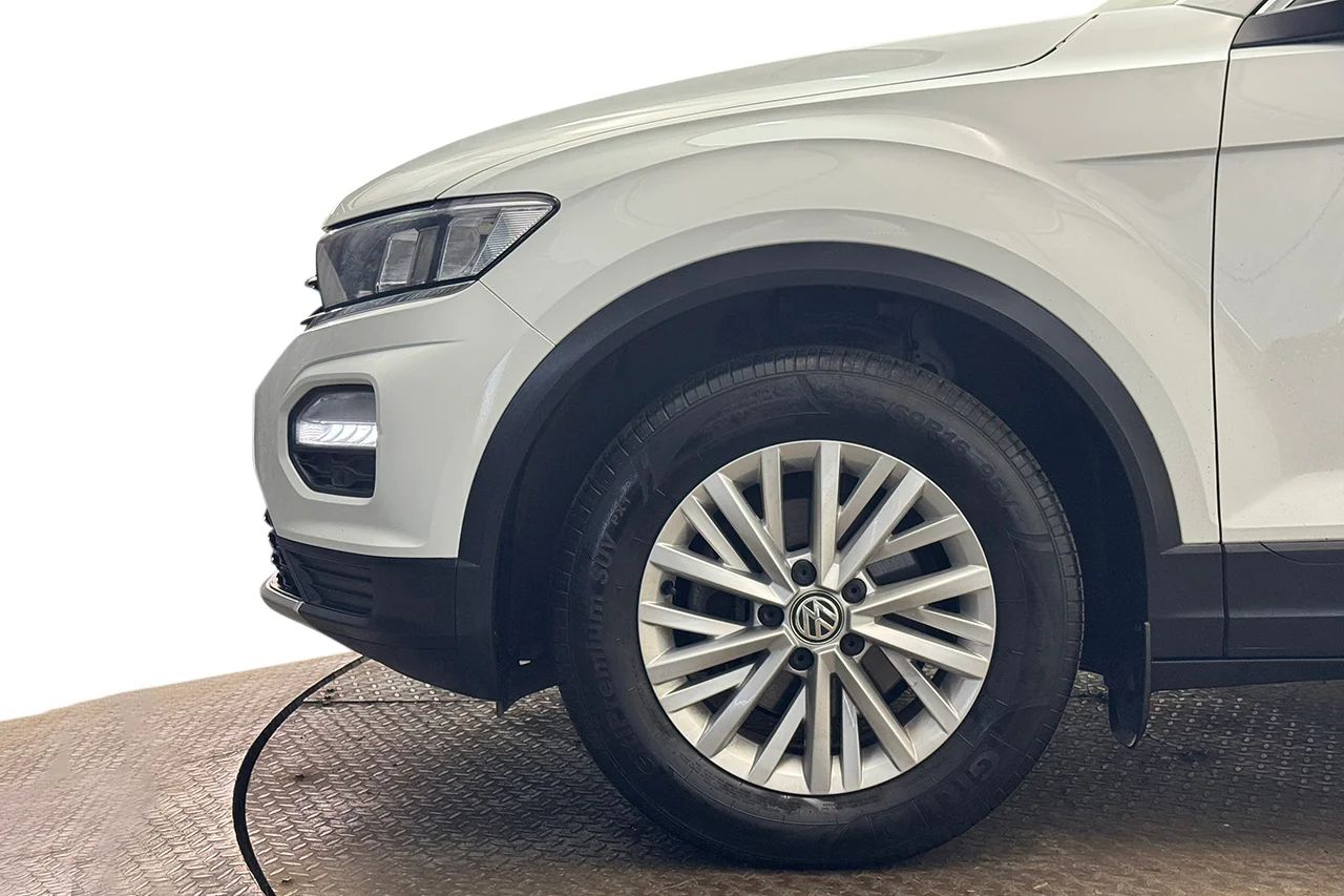 Volkswagen T-Roc 1.5 TSI 4M Aut Keyless P-Sens MOMS 150hk – bild 10 av 29