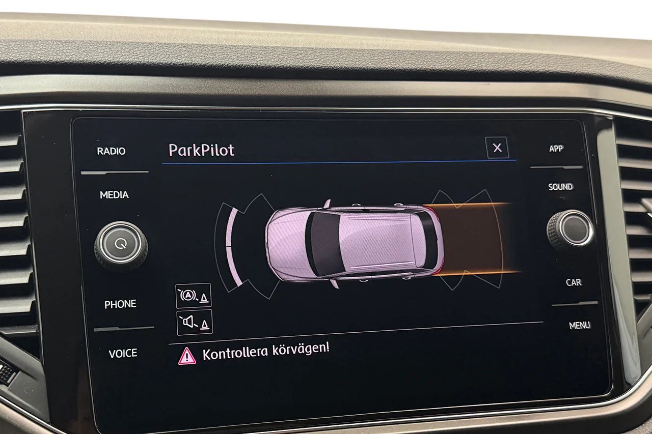 Volkswagen T-Roc 1.5 TSI 4M Aut Keyless P-Sens MOMS 150hk – bild 19 av 29
