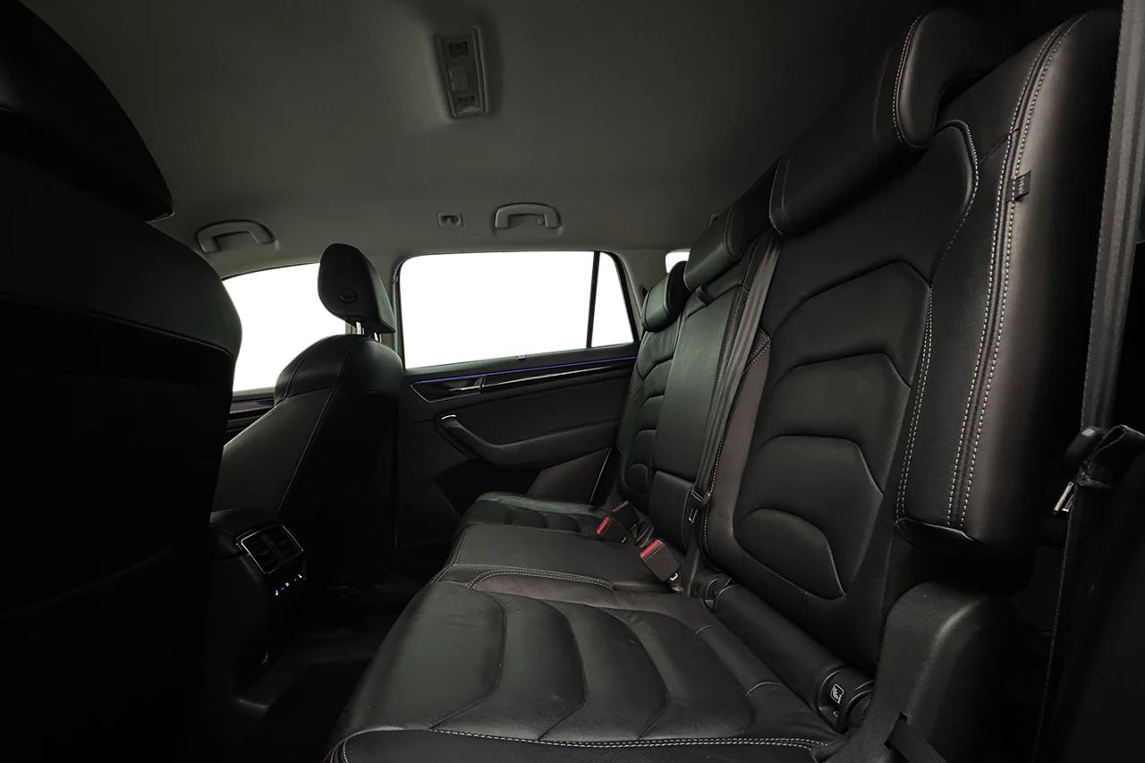 Skoda Kodiaq 2.0 TSI 4x4 Aut Business Drag Läder Stolminne 360° CANTON 180hk – bild 14 av 33