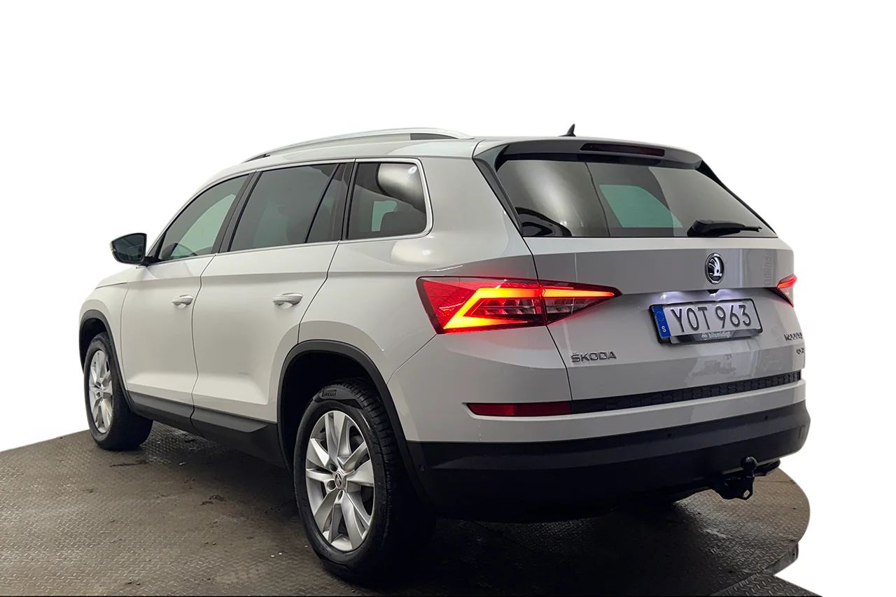 Skoda Kodiaq 2.0 TSI 4x4 Aut Business Drag Läder Stolminne 360° CANTON 180hk – bild 8 av 33