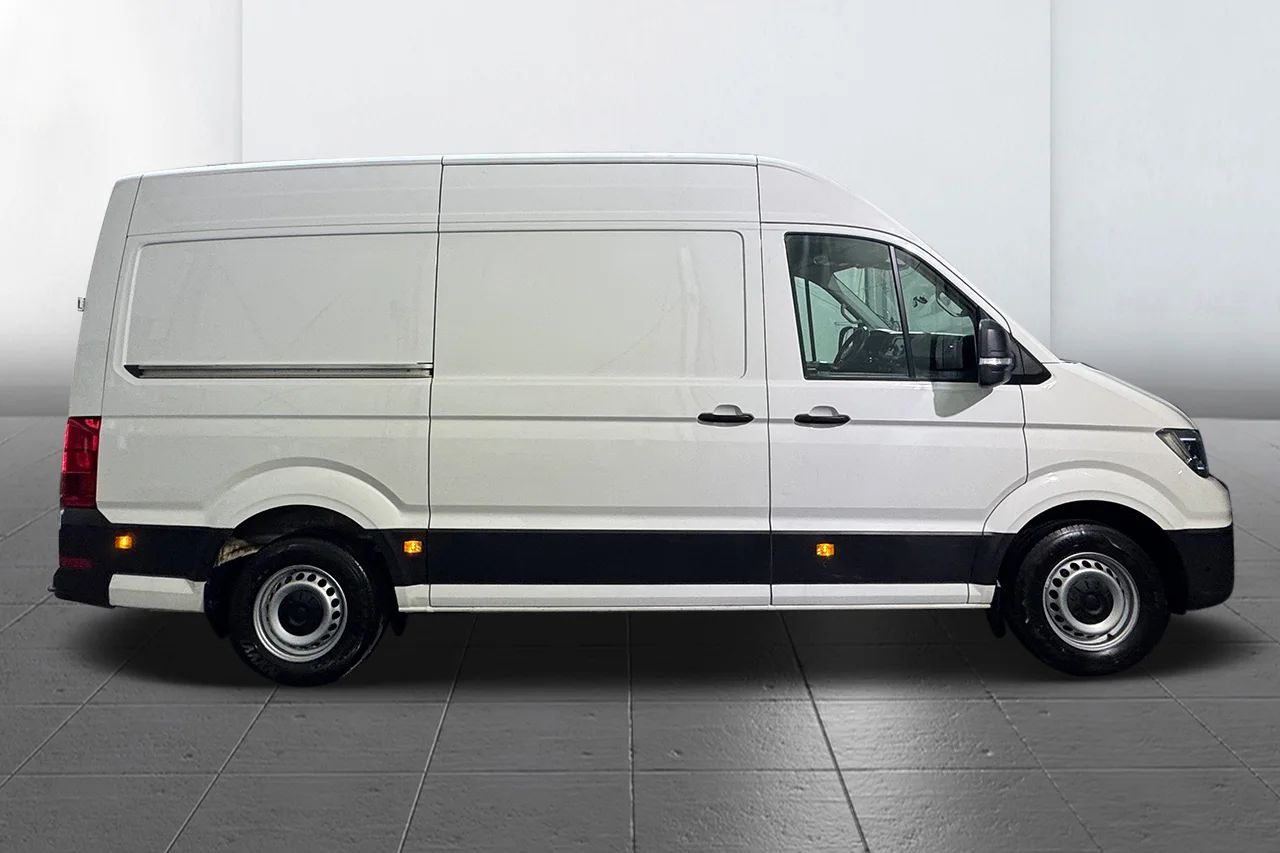 Volkswagen Crafter 35 L3H3 2.0 TDI Aut Drag Inredd Kamera Värmare MOMS – bild 3 av 23
