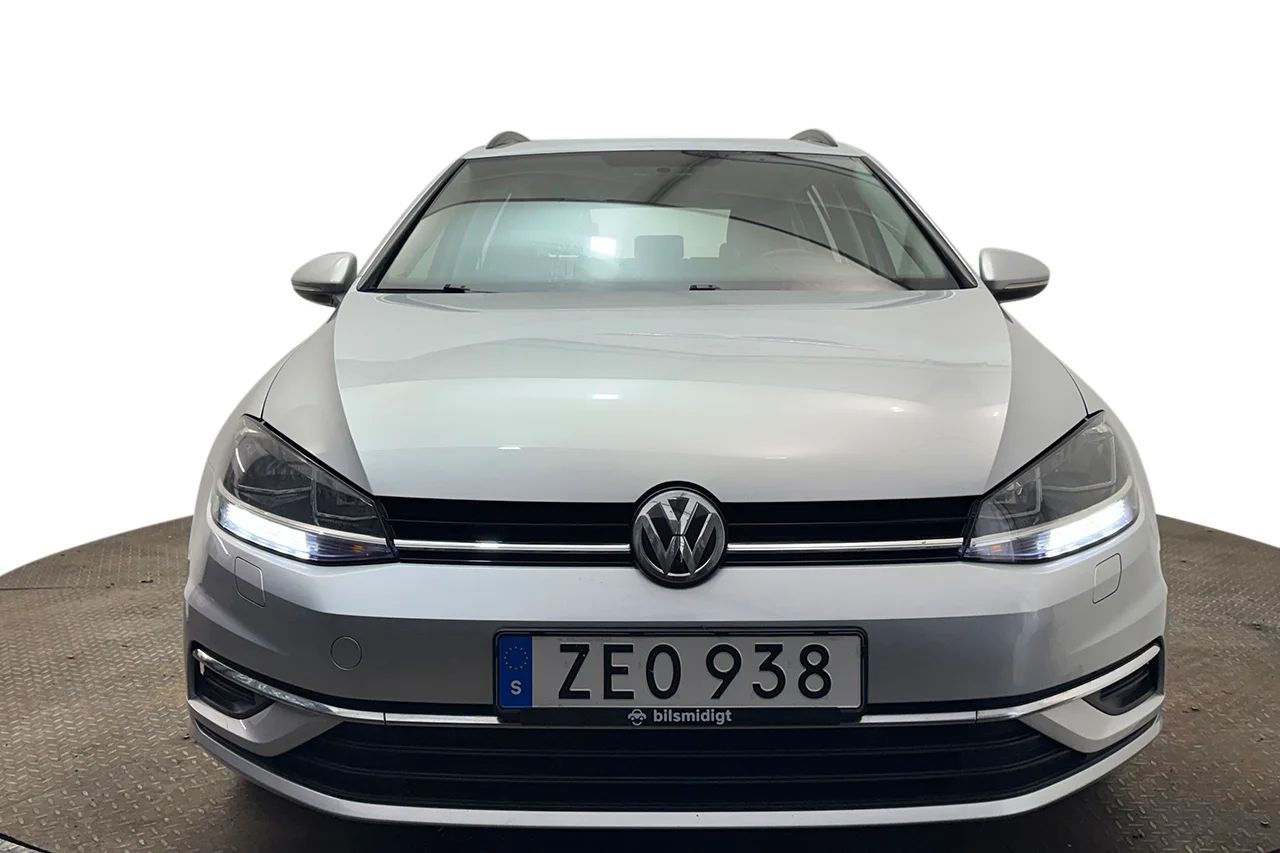 Volkswagen Golf SC 1.0 TSI Drag Kamera AppConnect 110hk – bild 2 av 27