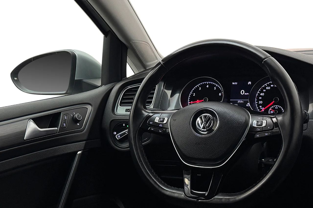 Volkswagen Golf SC 1.0 TSI Drag Kamera AppConnect 110hk – bild 14 av 27