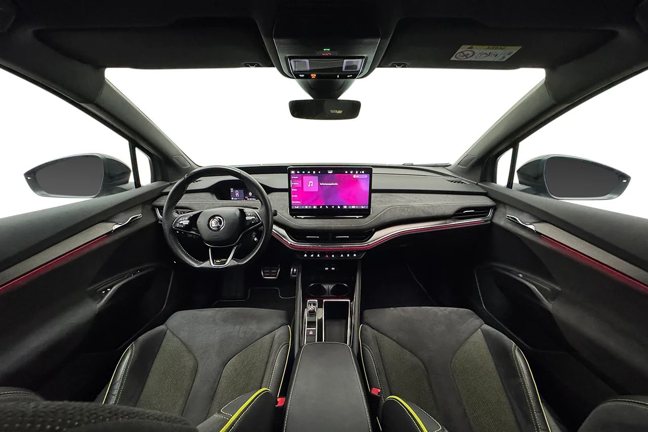 Skoda Enyaq Coupé RS Solid Advanced Drag CANTON HUD Pano Stolsminne 340hk – bild 16 av 37