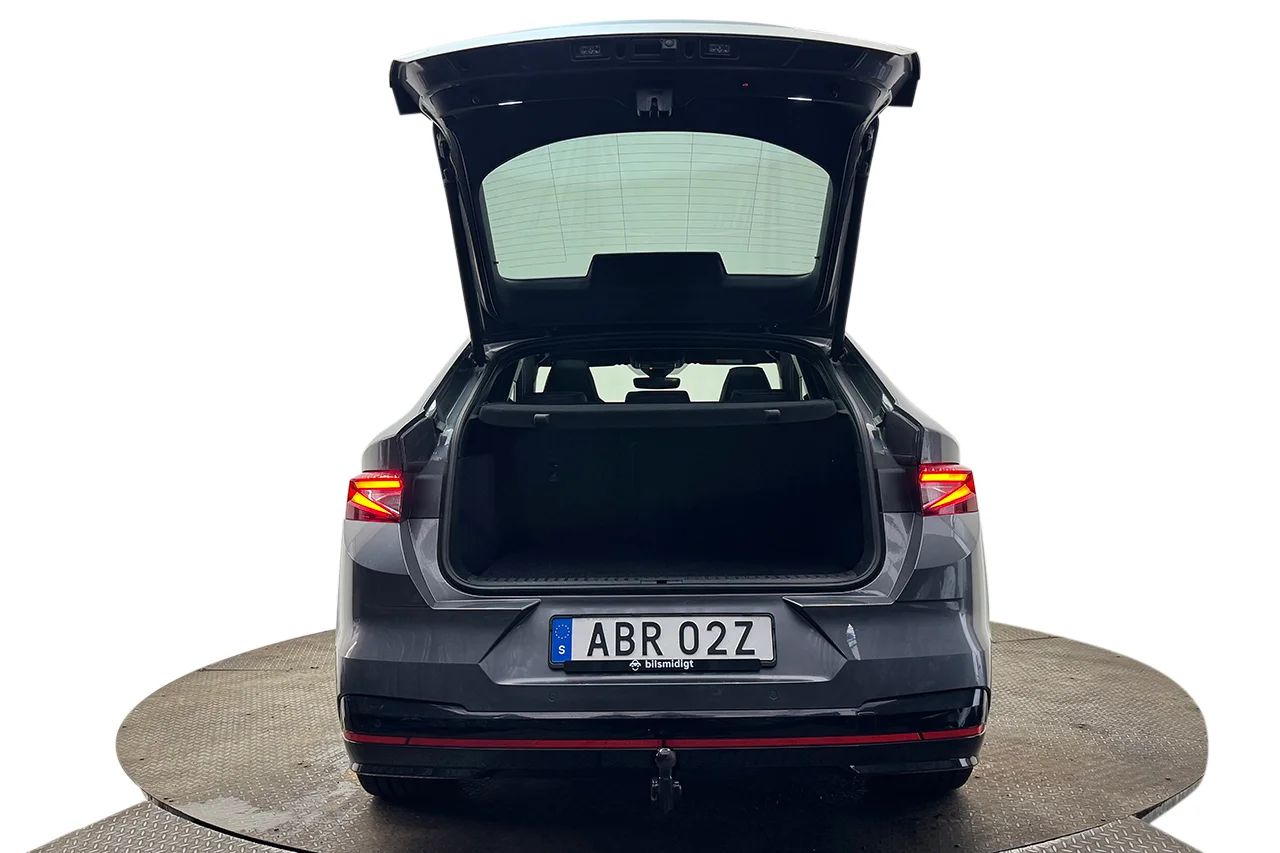 Skoda Enyaq Coupé RS Solid Advanced Drag CANTON HUD Pano Stolsminne 340hk – bild 35 av 37
