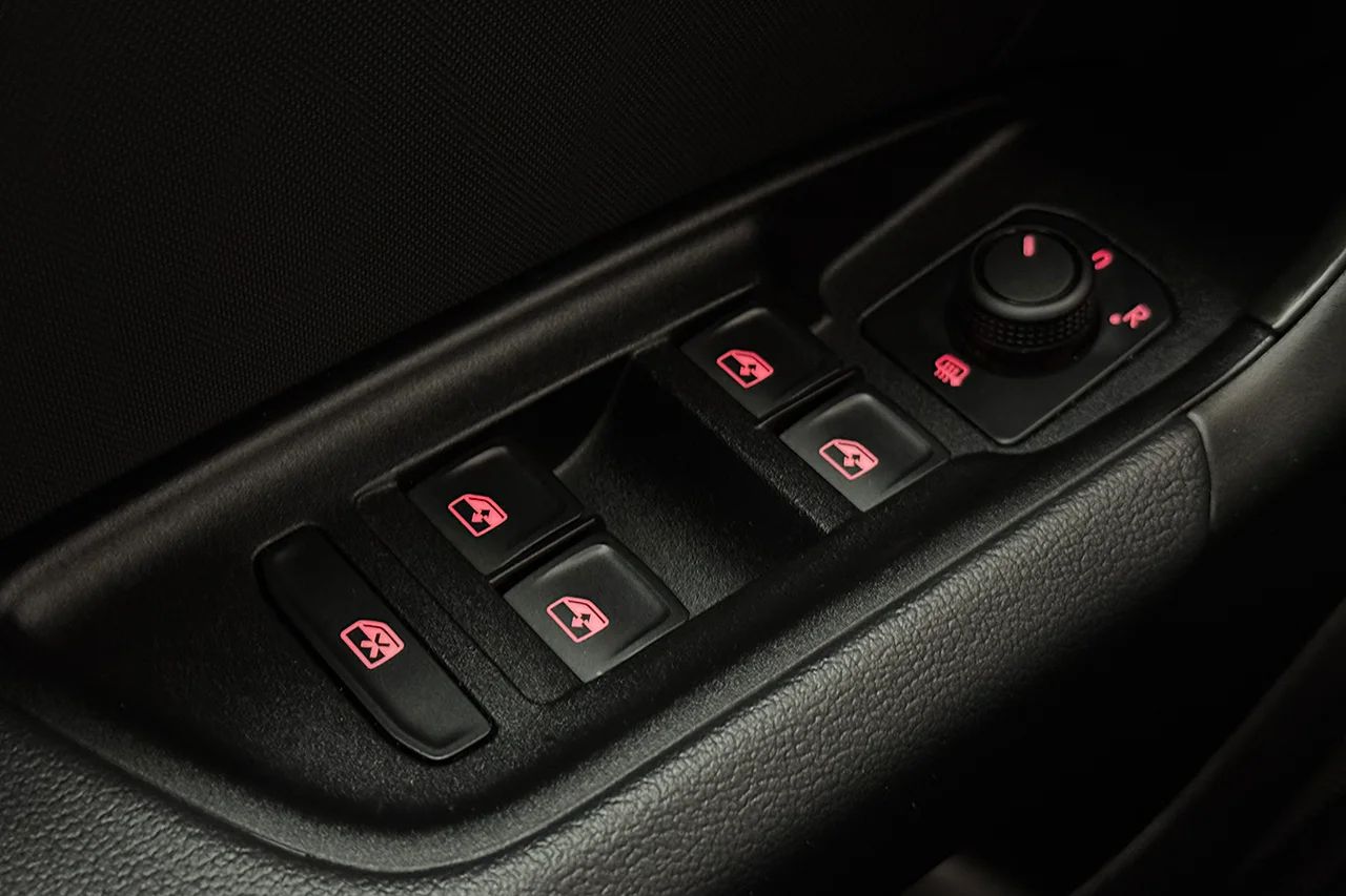 Audi A1 Sportback 30 TFSI Automat Proline Cockpit P-Sensorer MOMS 116hk – bild 28 av 29