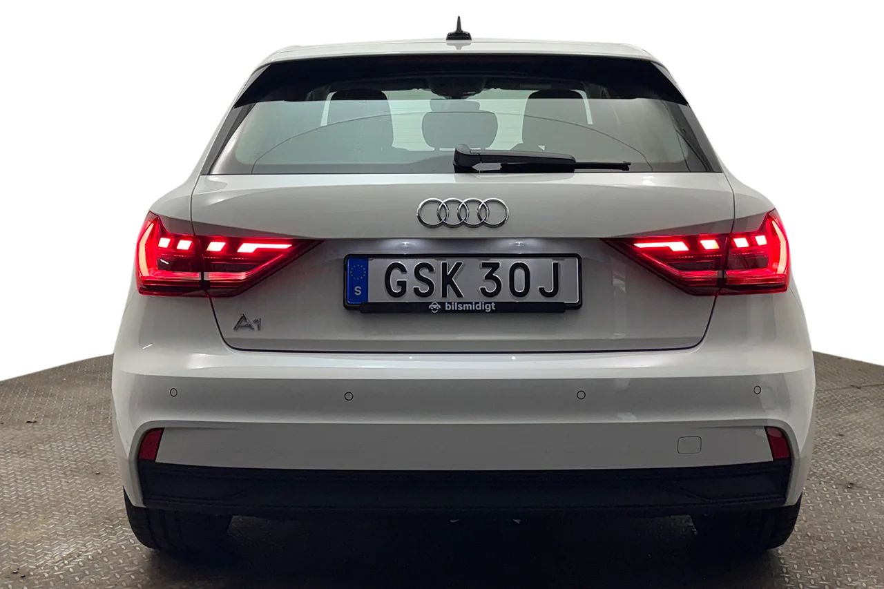 Audi A1 Sportback 30 TFSI Automat Proline Cockpit P-Sensorer MOMS 116hk – bild 6 av 29