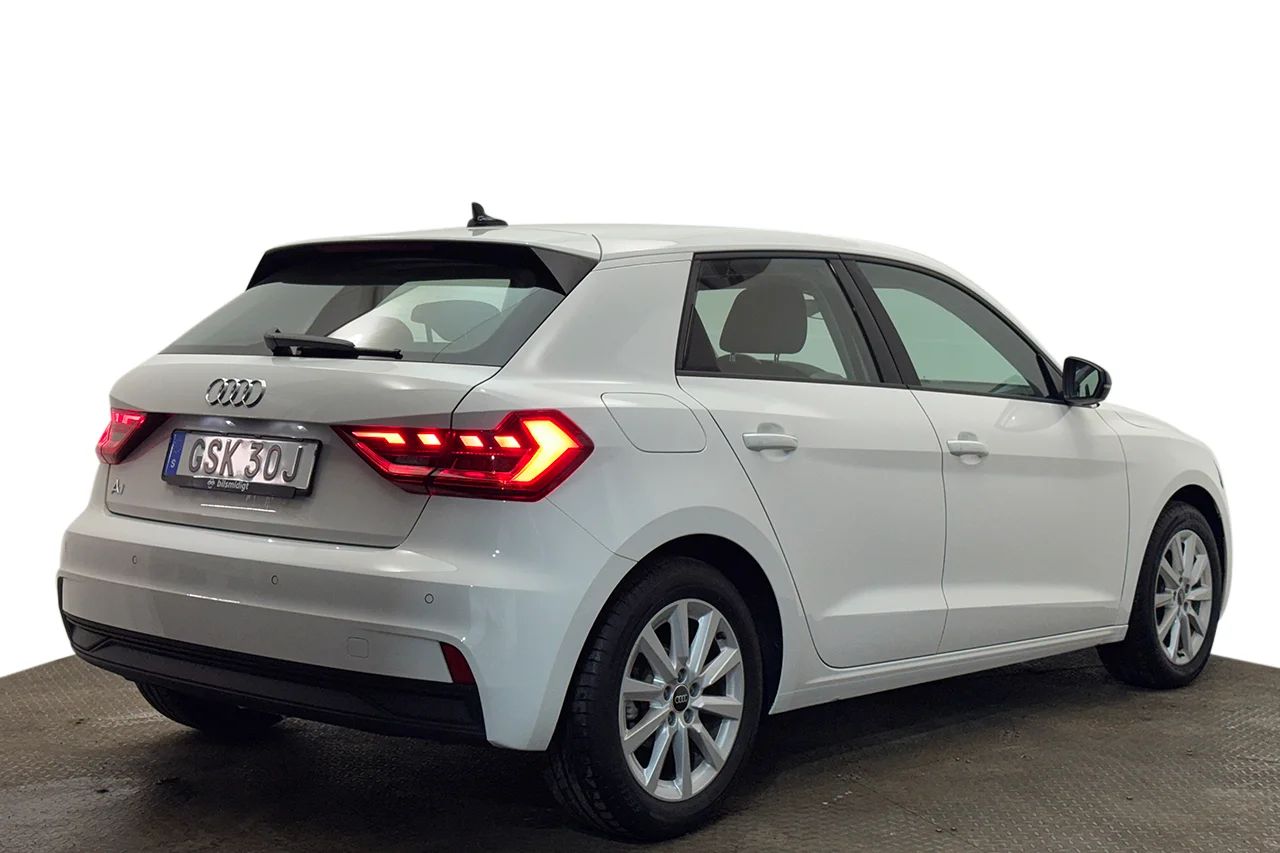 Audi A1 Sportback 30 TFSI Automat Proline Cockpit P-Sensorer MOMS 116hk – bild 5 av 29