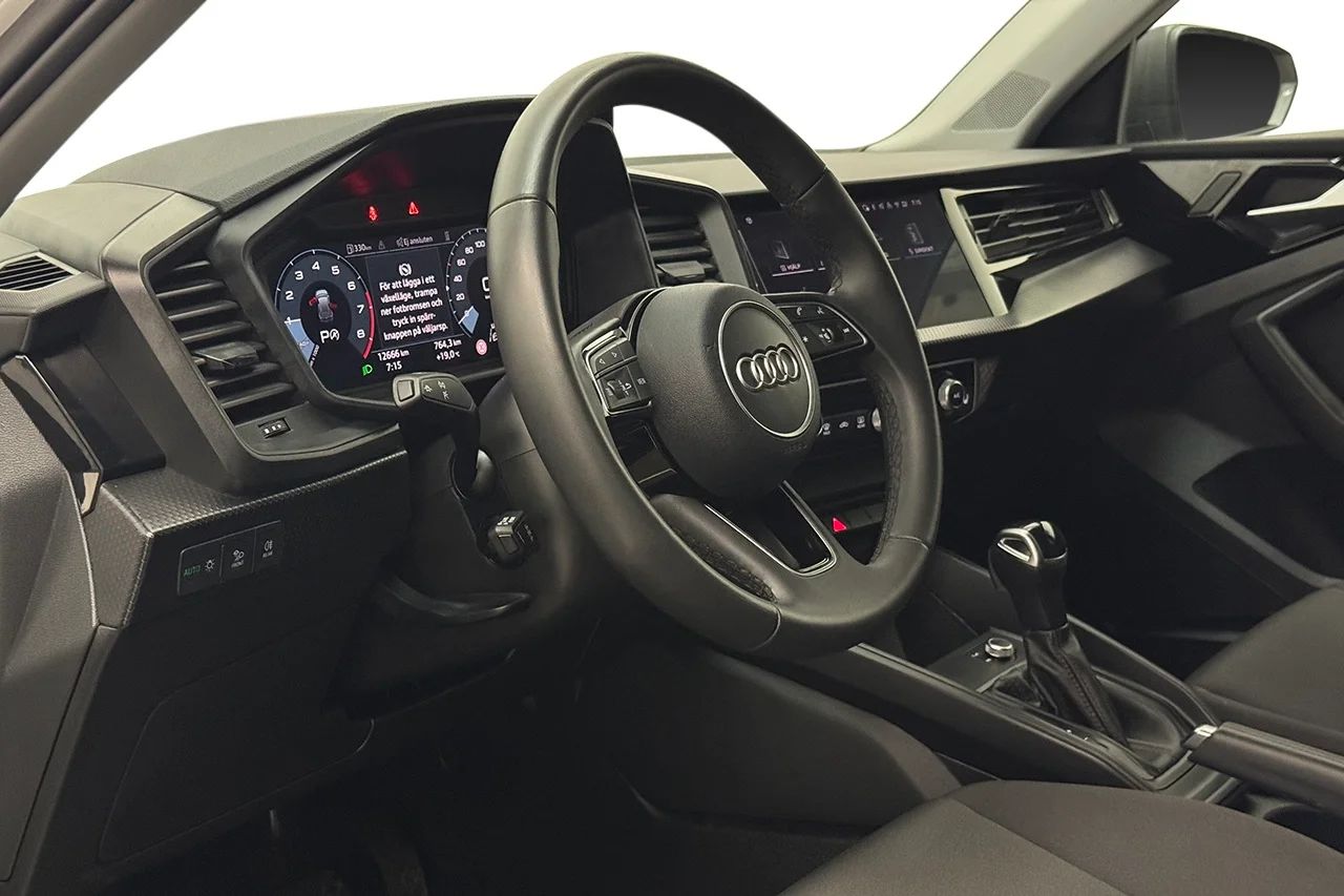 Audi A1 Sportback 30 TFSI Automat Proline Cockpit P-Sensorer MOMS 116hk – bild 12 av 29
