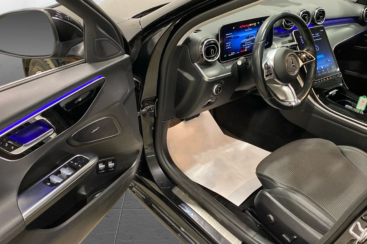 Mercedes-Benz C 300 T e Avantgarde Drag Navi Kamera Burmester 313hk – bild 6 av 9