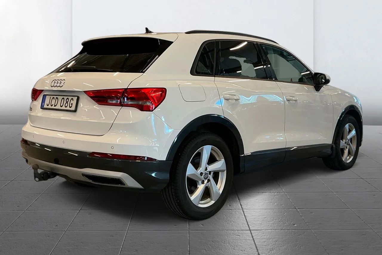 Audi Q3 35 TDI Aut Proline Advanced Drag Cockpit Värmare 150hk – bild 4 av 10