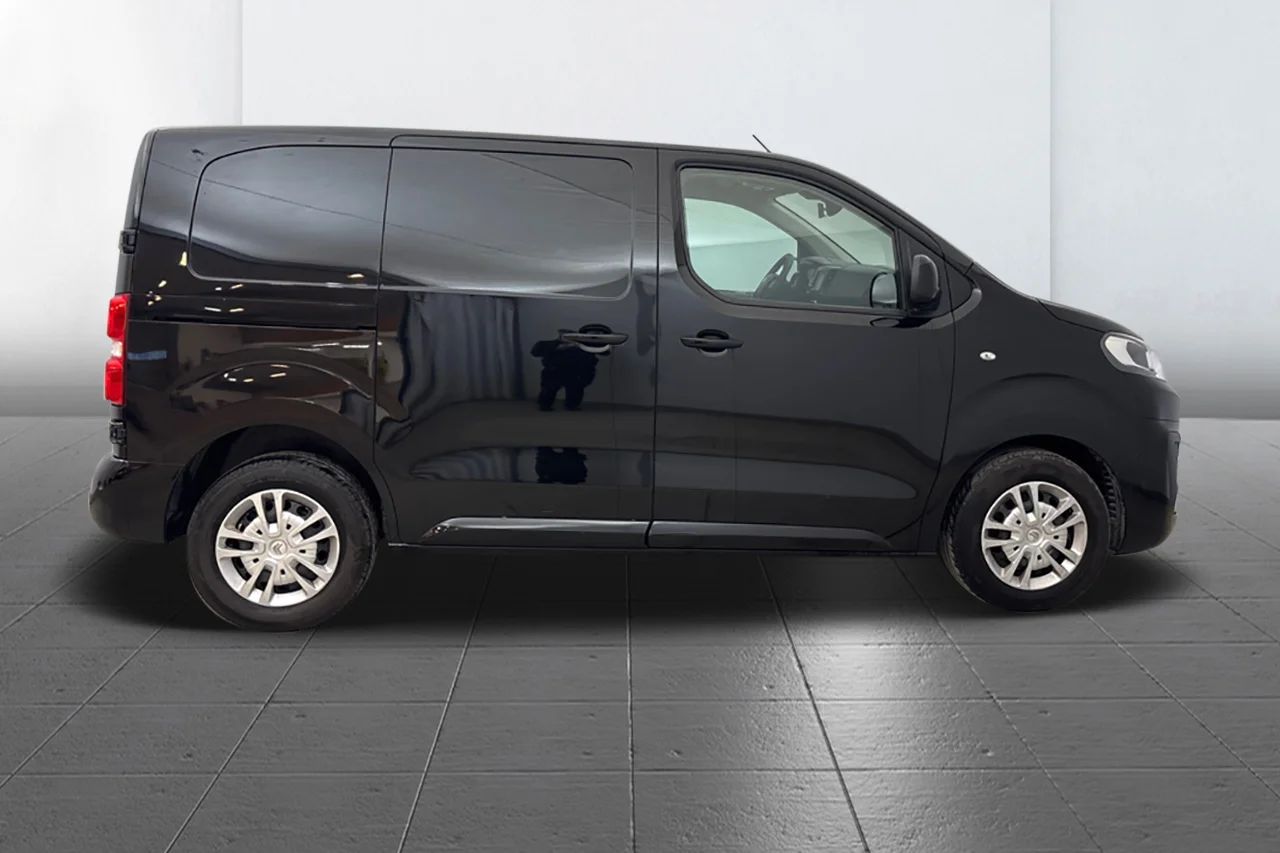 Citroën Jumpy 1.5 BlueHDi Kamera P-Sens Värmare 3-sits Delläder 102hk – bild 4 av 12