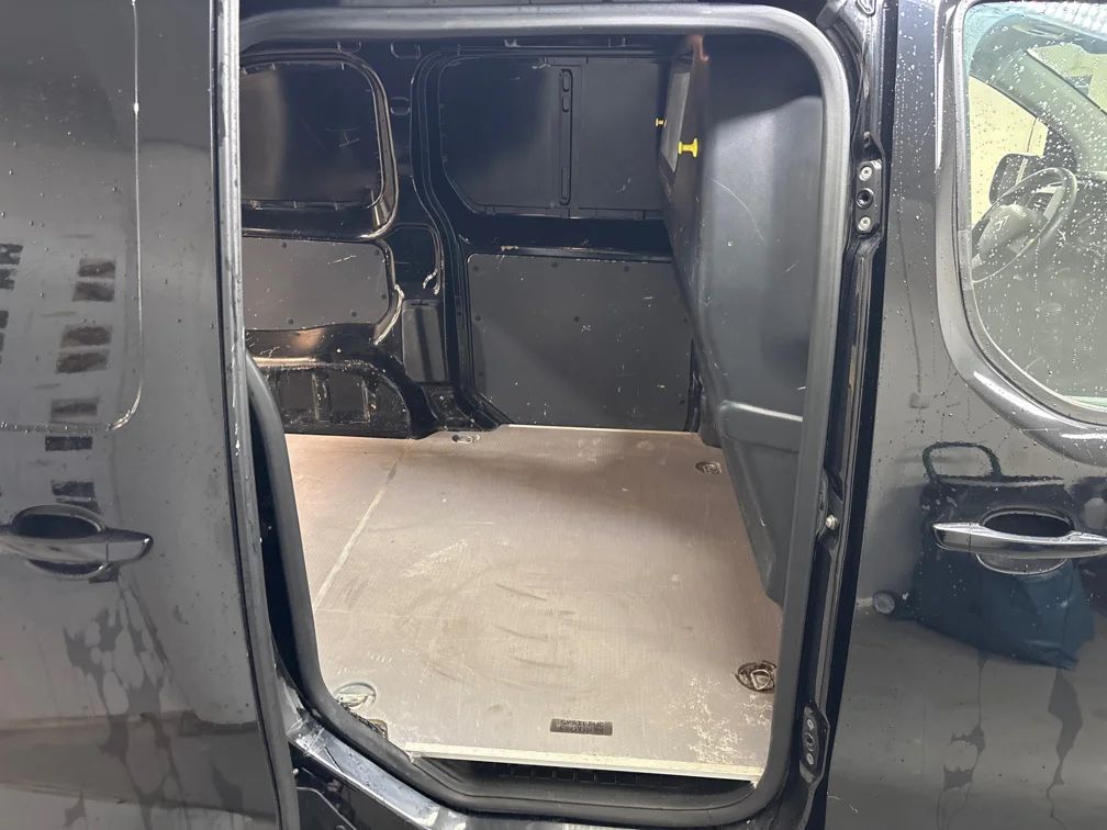 Citroën Jumpy 1.5 BlueHDi Kamera P-Sens Värmare 3-sits Delläder 102hk – bild 7 av 12