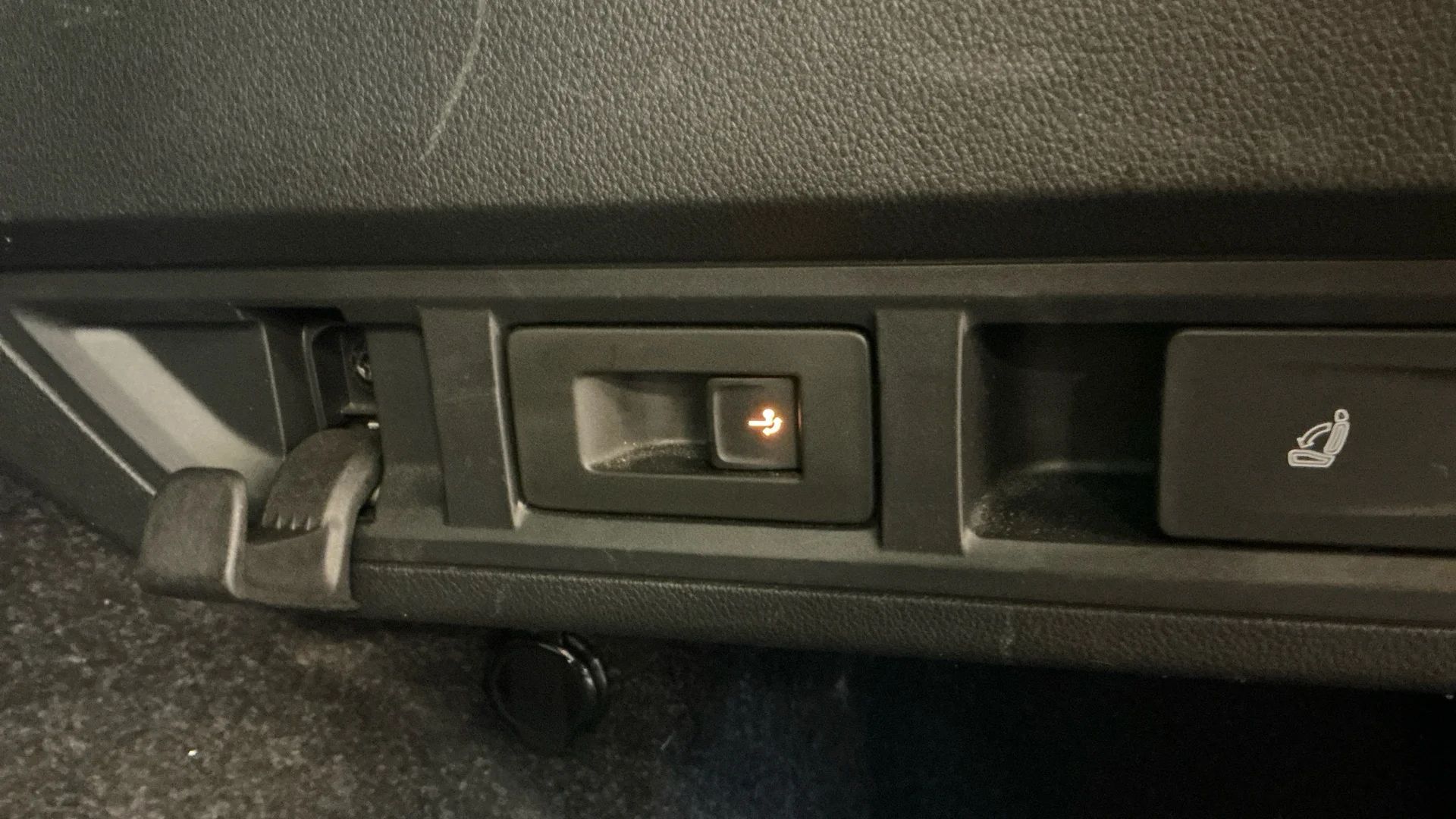 Skoda Octavia Scout 2.0 TDI 4x4 Drag Kamera Cockpit Keyless MOMS 200hk – bild 11 av 11