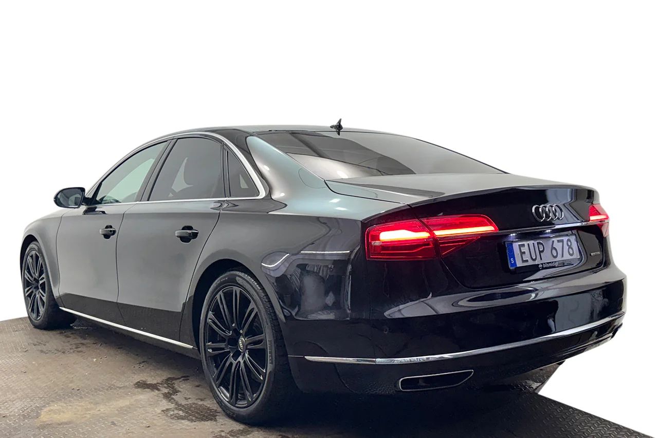 Audi A8 3.0 TDI V6 Quattro Dragkrok Luftfjädring Läder Navigation Backkamera BOSE Värmare Kamkedja 262hk – bild 8 av 40