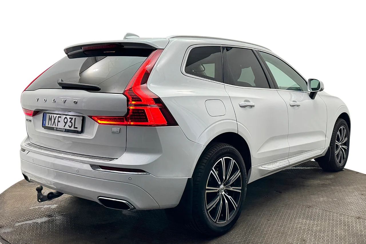 Volvo XC60 Recharge T6 AWD Inscription Drag Läder Pano HUD 360° BLIS Navi H/K – bild 5 av 37