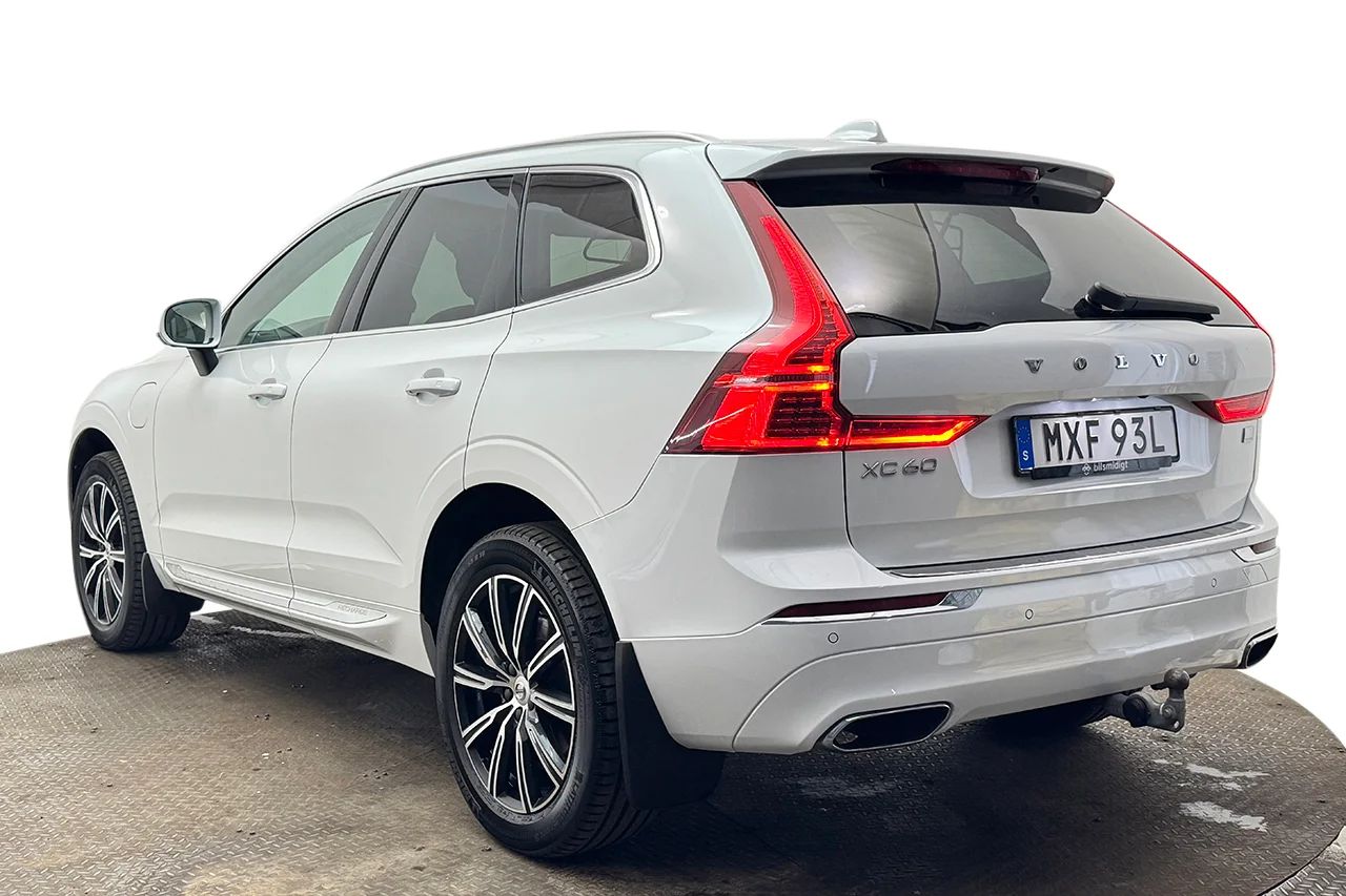 Volvo XC60 Recharge T6 AWD Inscription Drag Läder Pano HUD 360° BLIS Navi H/K – bild 7 av 37