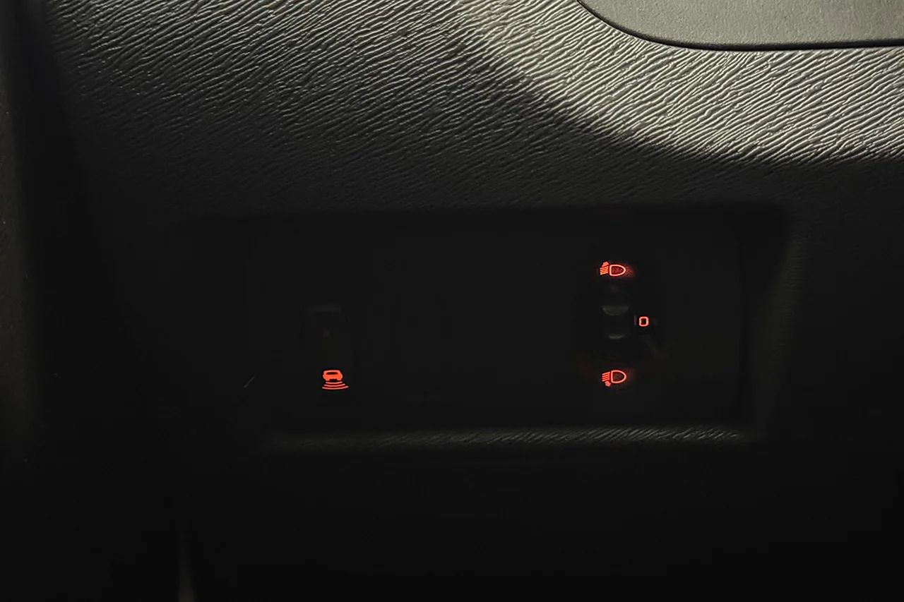 Renault Kangoo Maxi Z.E. Express Maxi 33 kWh Drag Inredd Värmare Kamera 60hk – bild 27 av 27