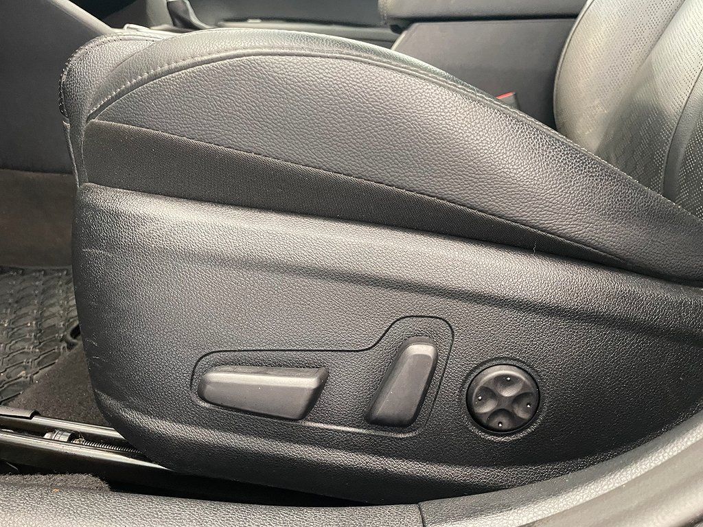 Kia Optima SW Plug-in Advance Plus 2 Drag Pano Skinn H/K 205hk – bild 11 av 22