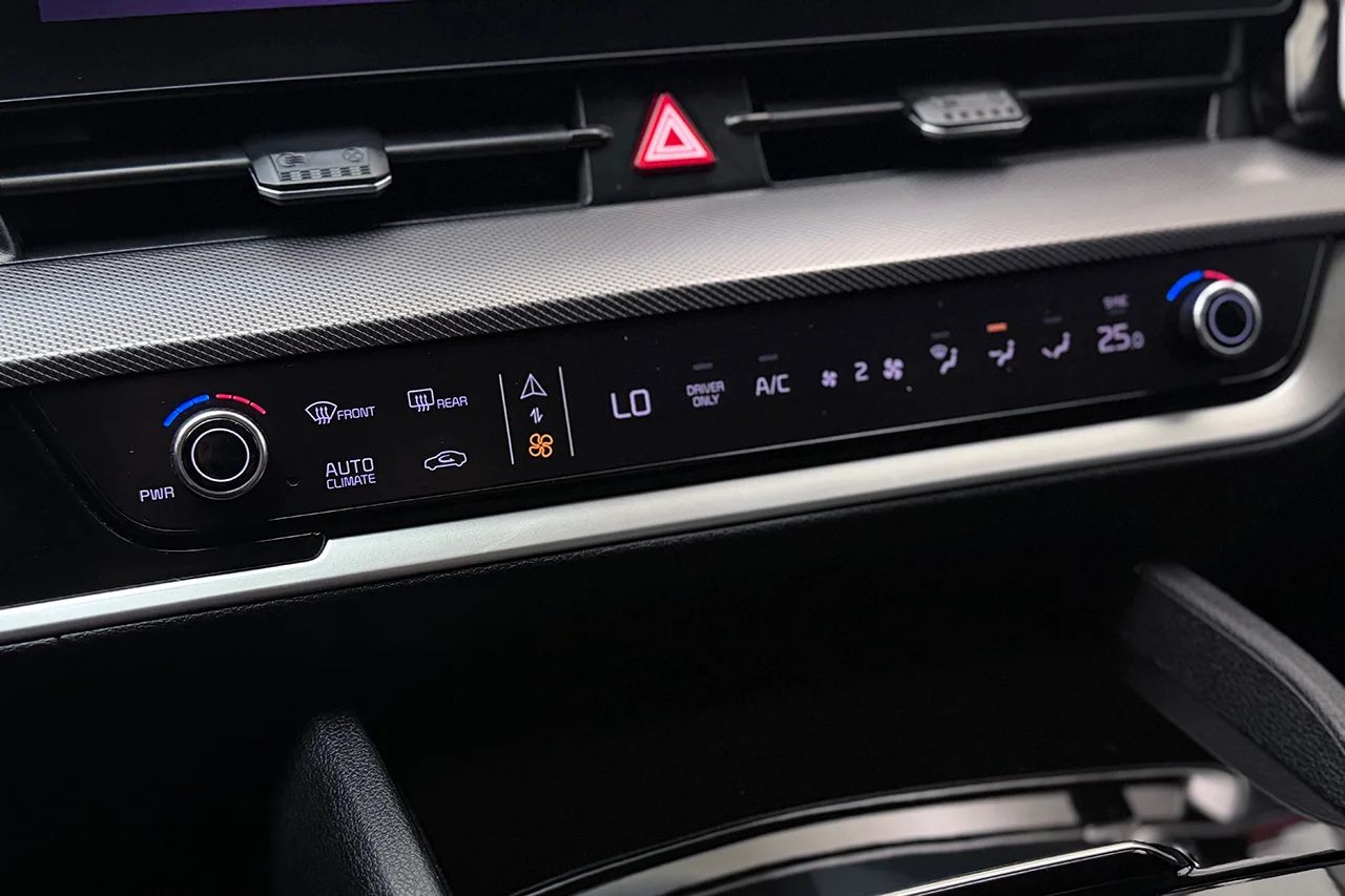Kia Sportage Plug-In AWD Advance 360° Cockpit Rattvärme MOMS 265hk – bild 28 av 37