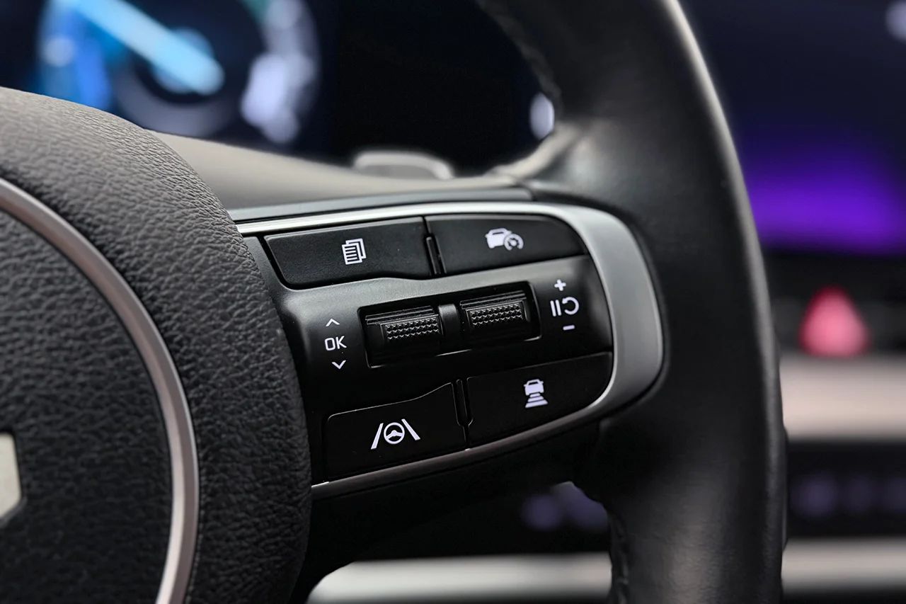 Kia Sportage Plug-In AWD Advance 360° Cockpit Rattvärme MOMS 265hk – bild 19 av 37