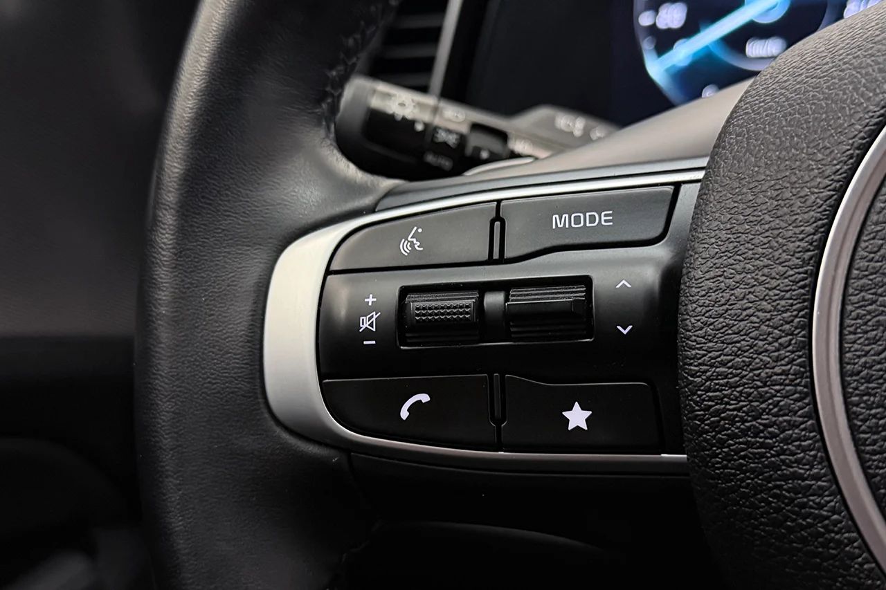 Kia Sportage Plug-In AWD Advance 360° Cockpit Rattvärme MOMS 265hk – bild 18 av 37