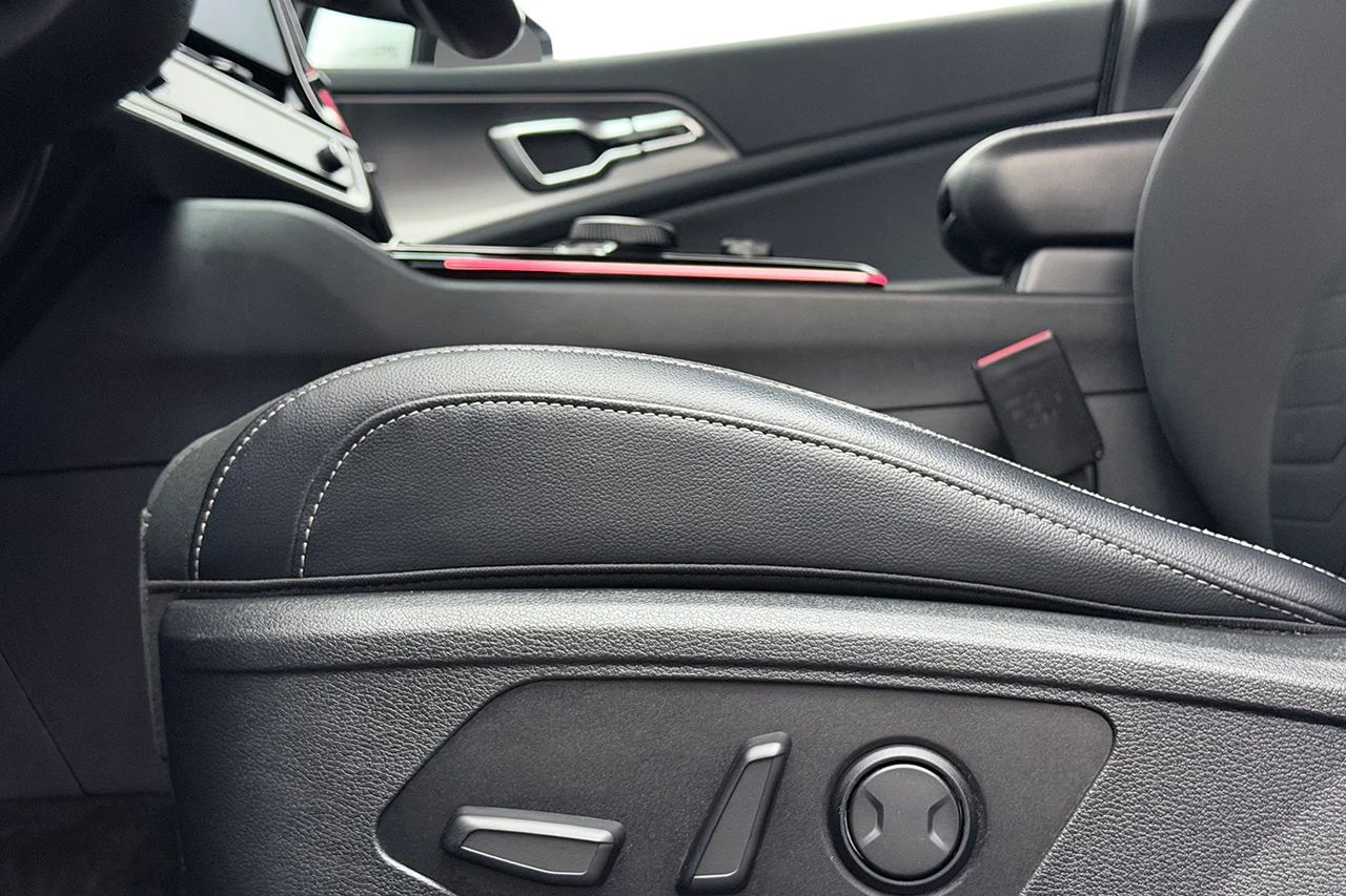 Kia Sportage Plug-In AWD Advance 360° Cockpit Rattvärme MOMS 265hk – bild 16 av 37