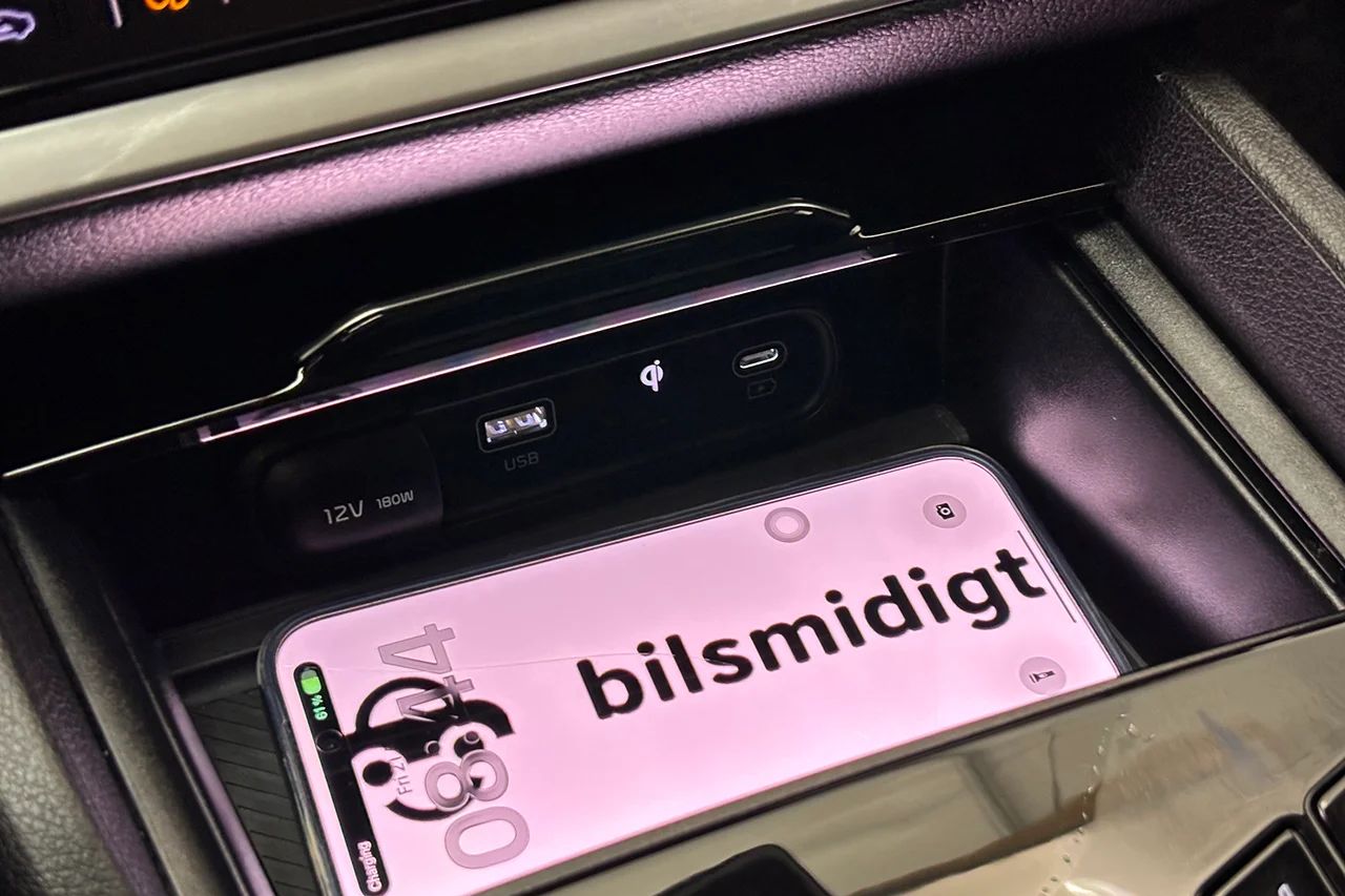 Kia Sportage Plug-In AWD Advance 360° Cockpit Rattvärme MOMS 265hk – bild 29 av 37