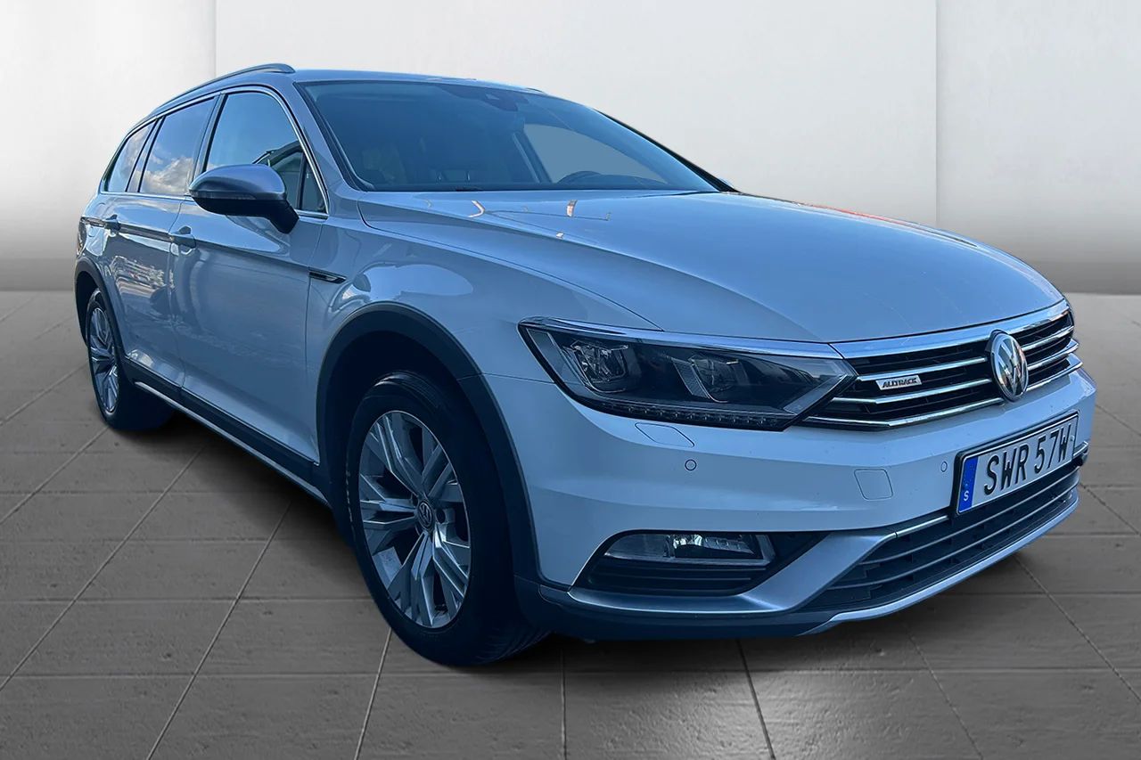 Volkswagen Passat Alltrack 2.0 TDI 4M Executive Drag Cockpit Kamera Värmare Läder MOMS – bild 3 av 26