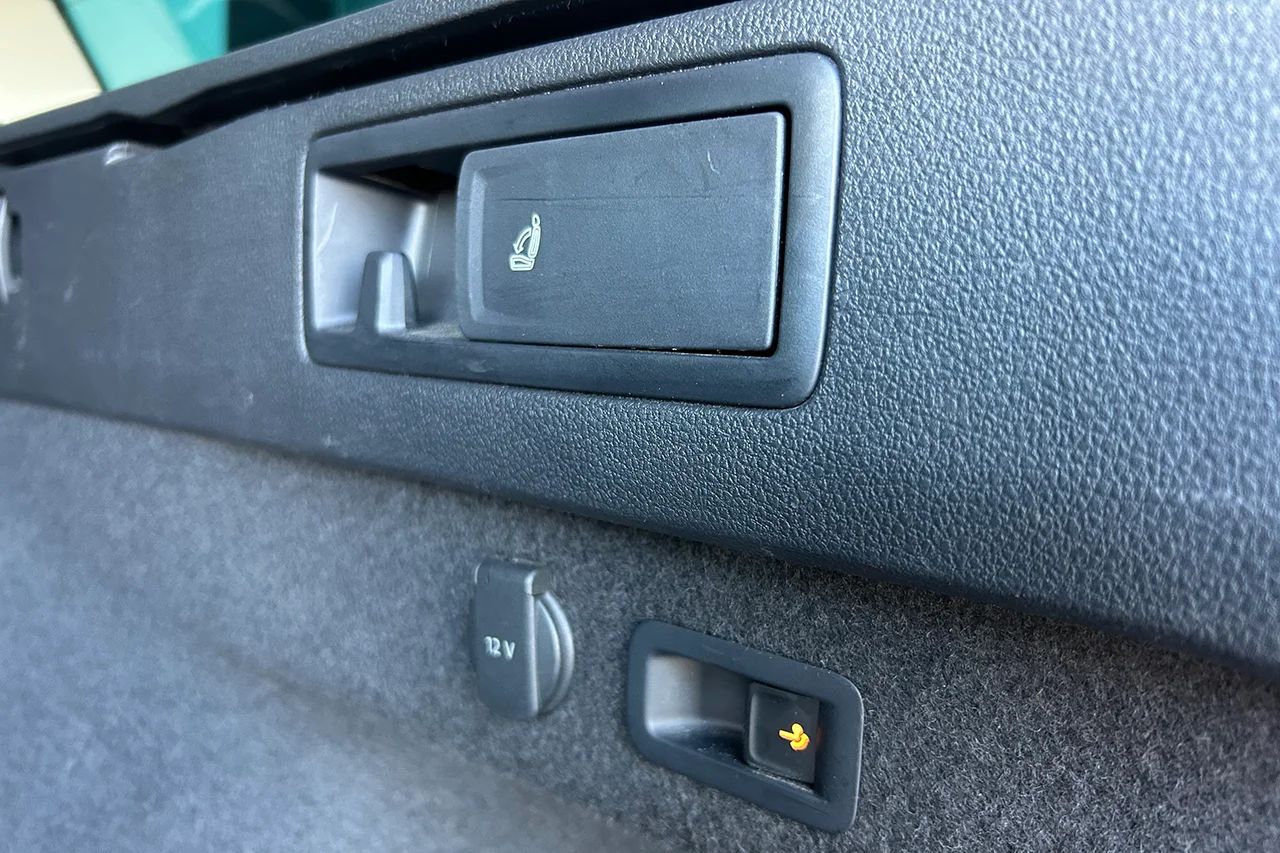 Volkswagen Passat Alltrack 2.0 TDI 4M Executive Drag Cockpit Kamera Värmare Läder MOMS – bild 25 av 26