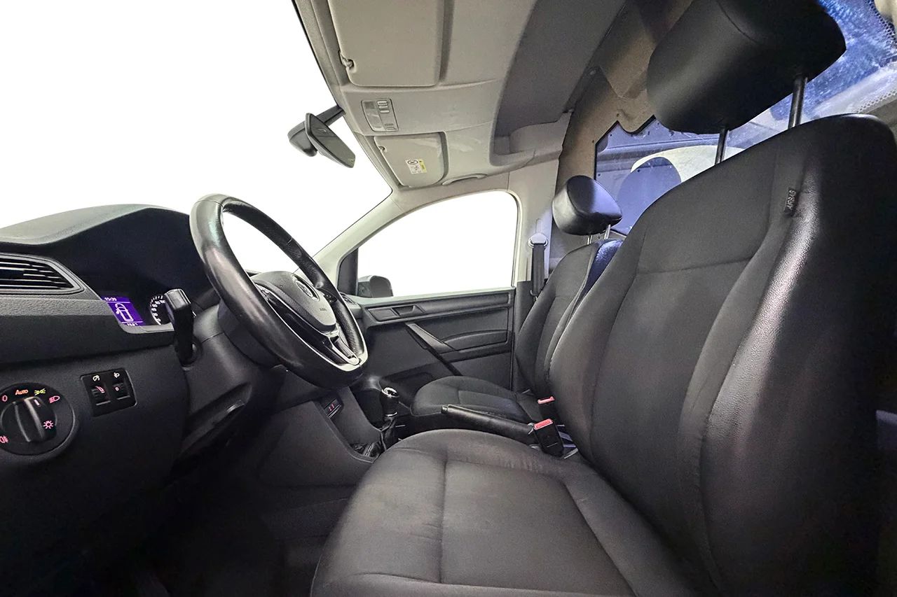 Volkswagen Caddy 2.0 TDI 4Motion Drag Värmare MOMS 122hk – bild 13 av 26