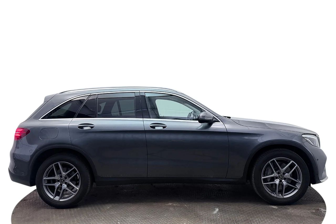 Mercedes-Benz GLC 220 d 4M AMG Line Drag Pano Läder Navi 170hk – bild 4 av 36