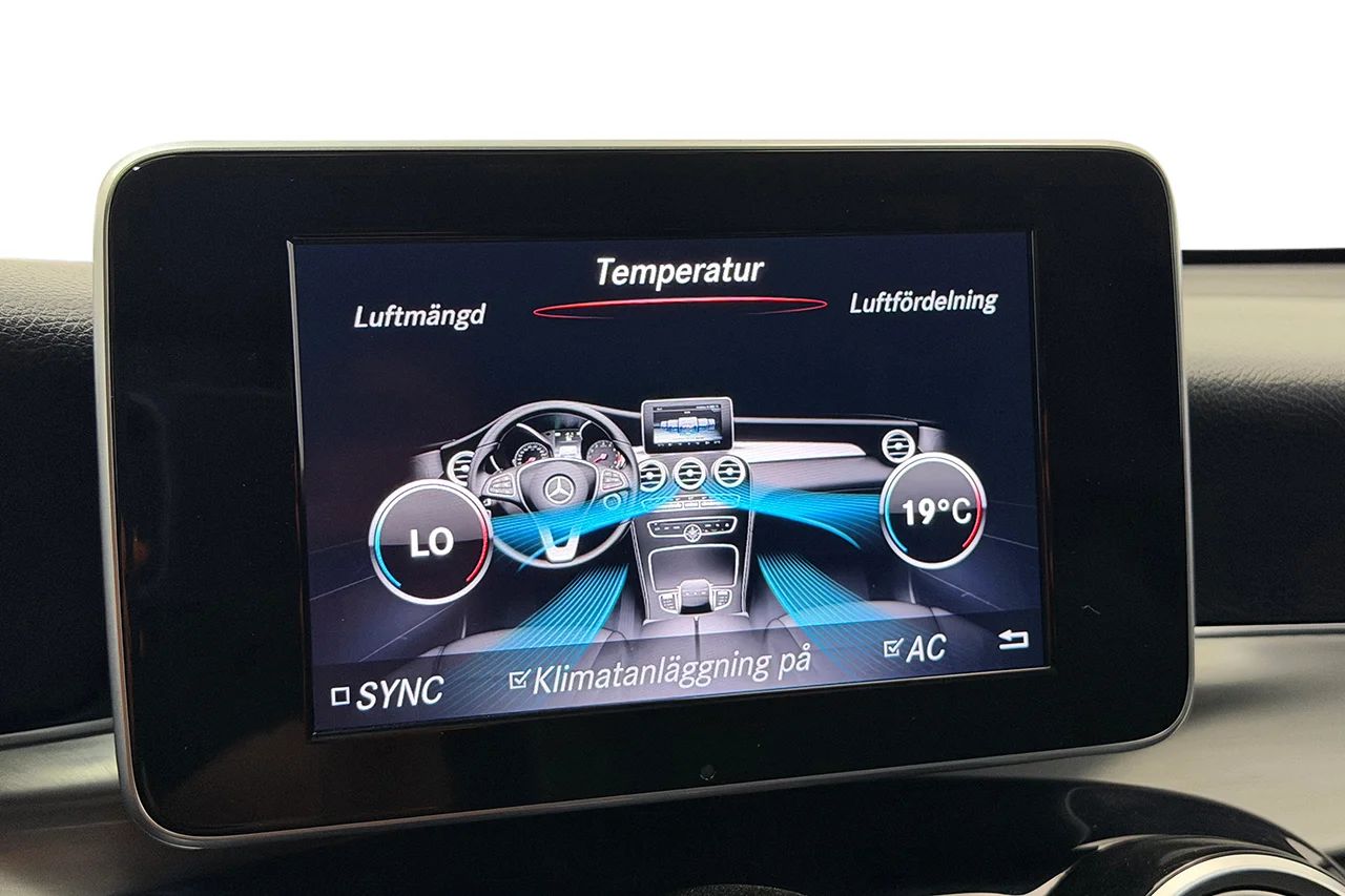 Mercedes-Benz GLC 220 d 4M AMG Line Drag Pano Läder Navi 170hk – bild 24 av 36