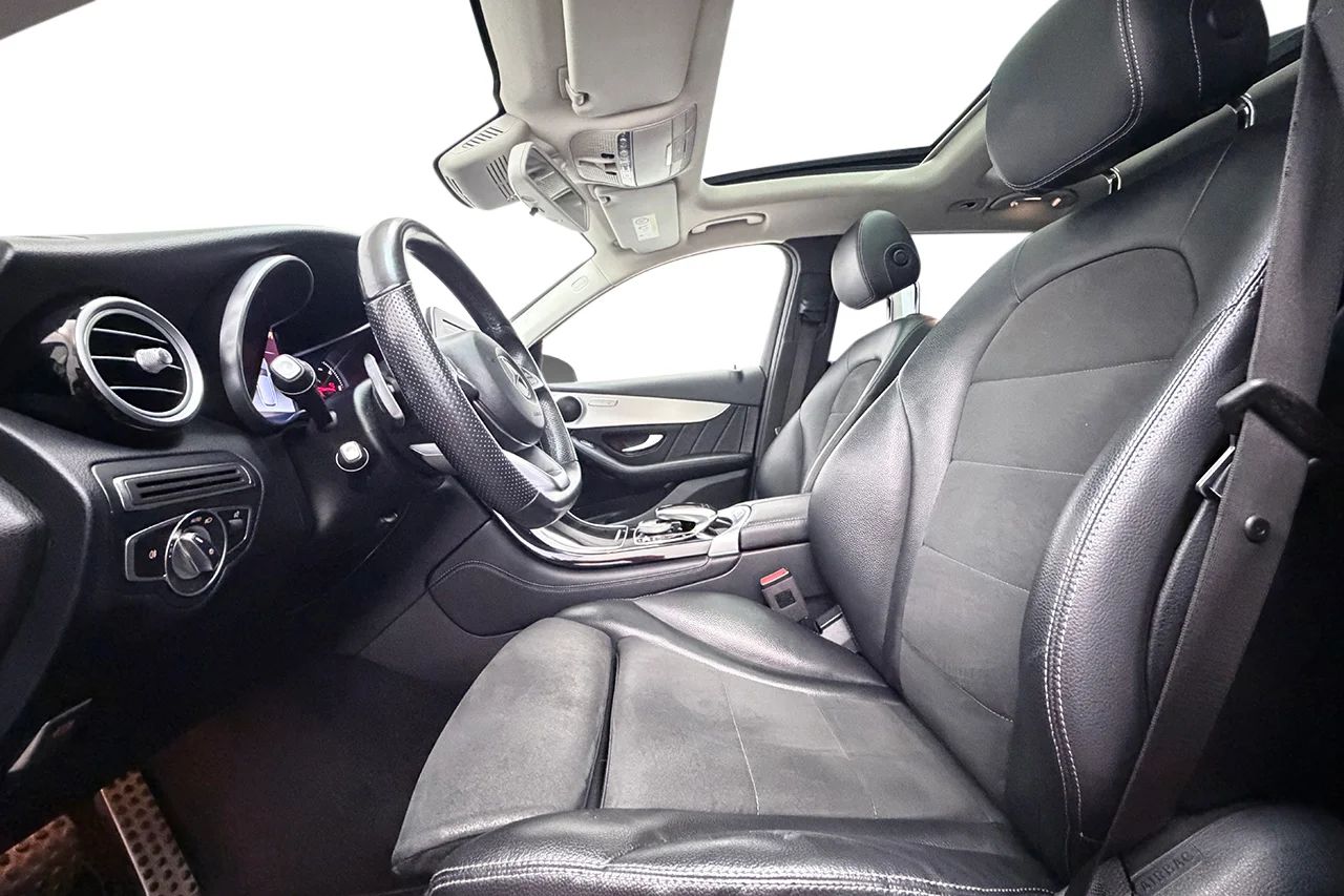 Mercedes-Benz GLC 220 d 4M AMG Line Drag Pano Läder Navi 170hk – bild 10 av 36