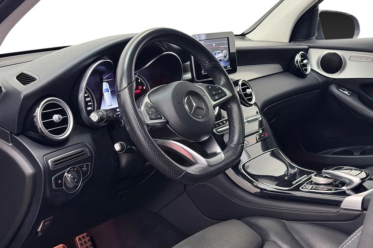 Mercedes-Benz GLC 220 d 4M AMG Line Drag Pano Läder Navi 170hk – bild 12 av 36