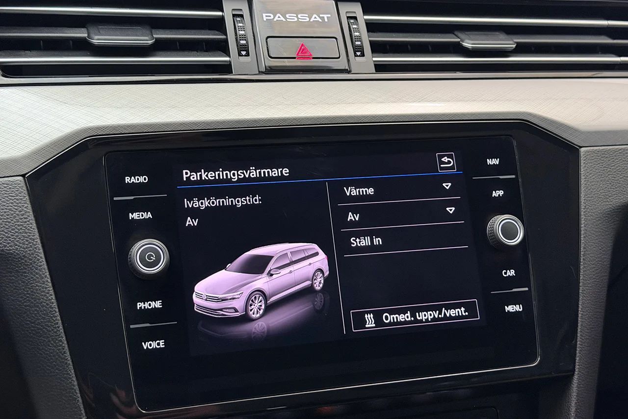 Volkswagen Passat SC 1.5 TSI Executive Business Drag Kamera Värmare MOMS 150hk – bild 24 av 36