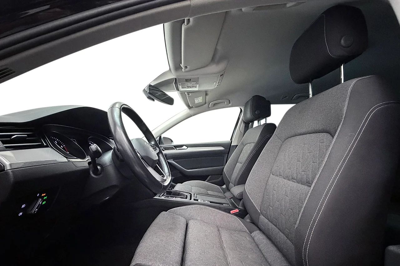 Volkswagen Passat SC 1.5 TSI Executive Business Drag Kamera Värmare MOMS 150hk – bild 10 av 36