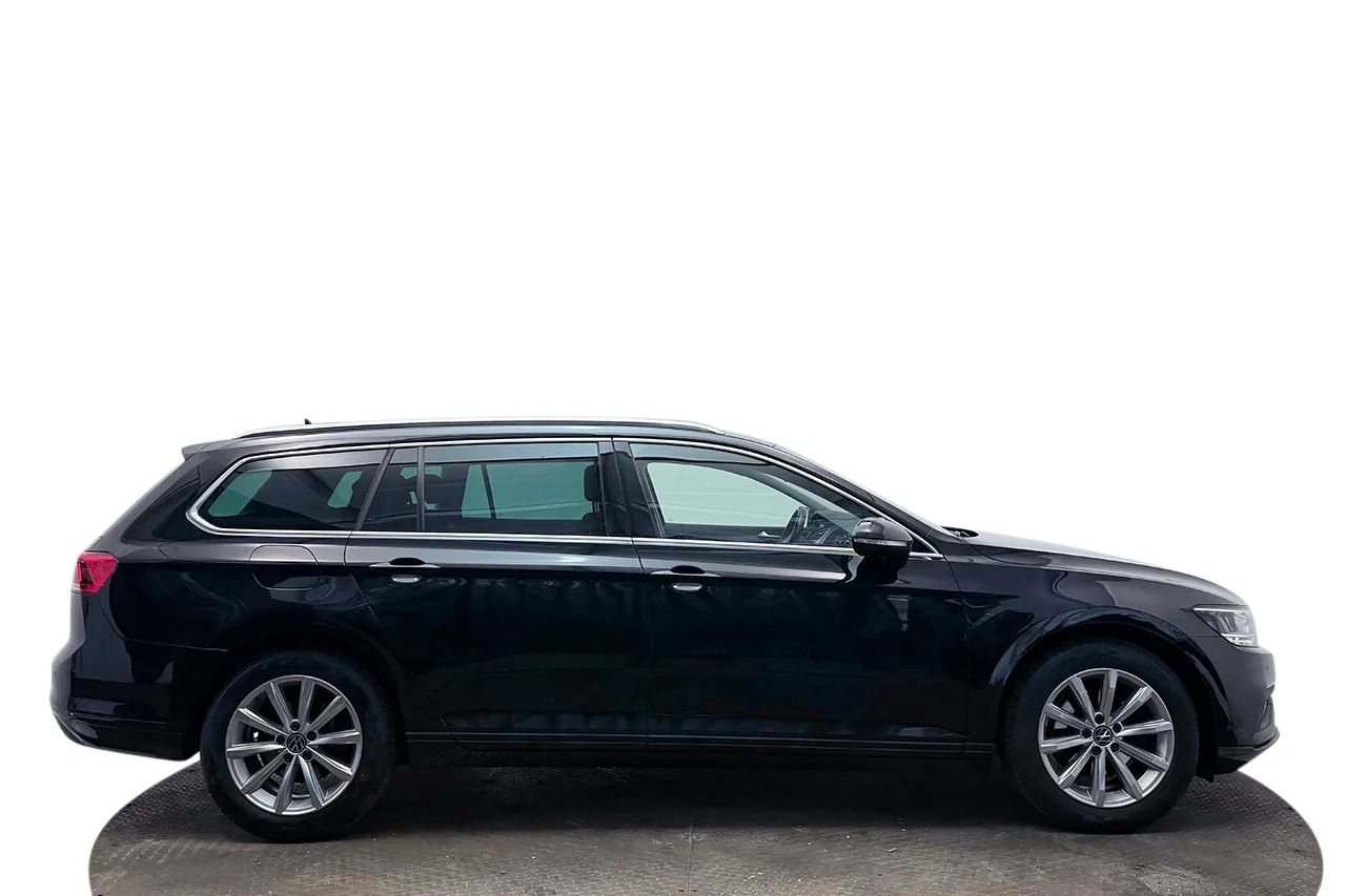 Volkswagen Passat SC 1.5 TSI Executive Business Drag Kamera Värmare MOMS 150hk – bild 4 av 36