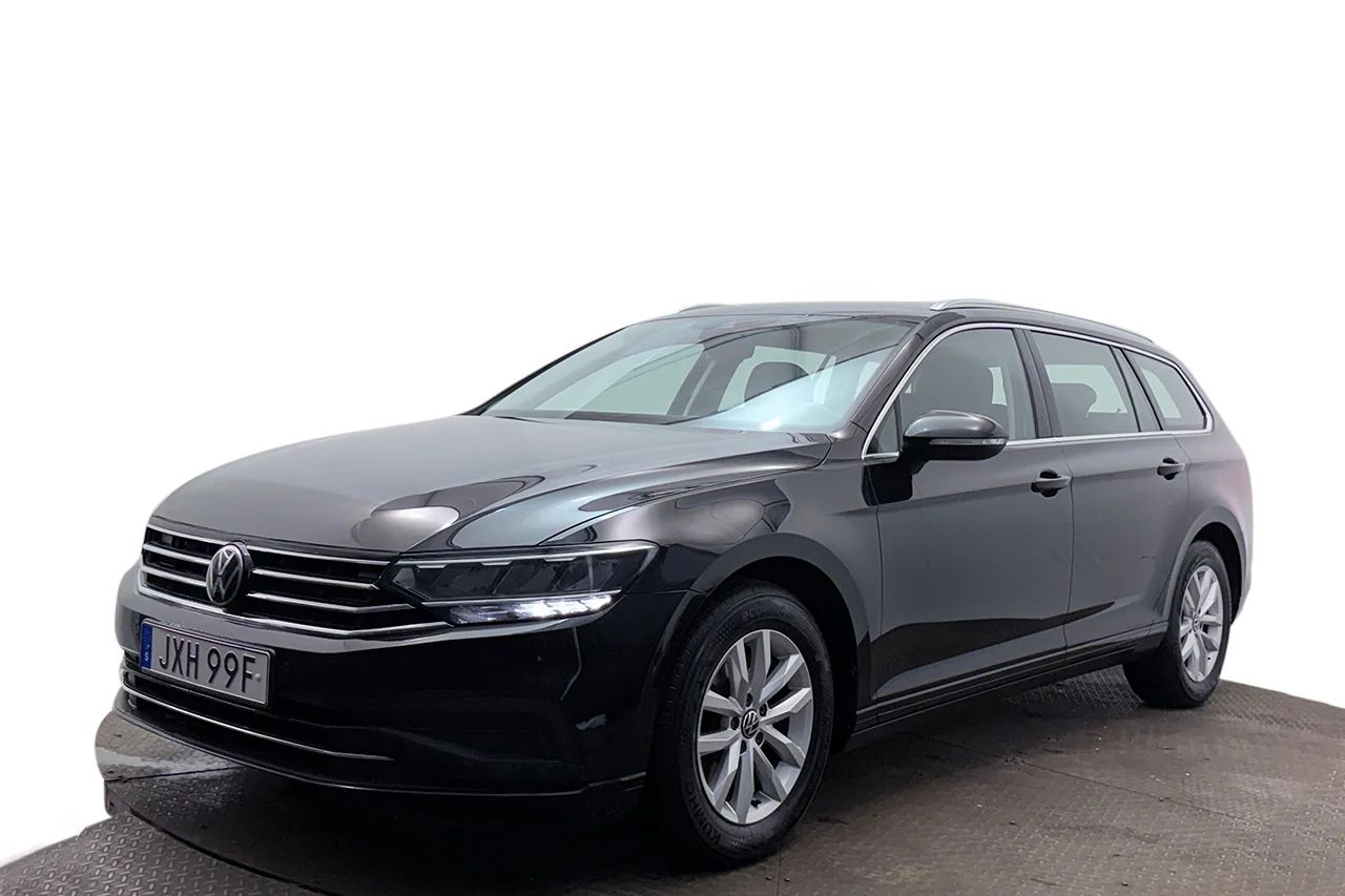 Volkswagen Passat SC 1.5 TSI Aut Drag Kamera Värmare Stolminne Keyless MOMS