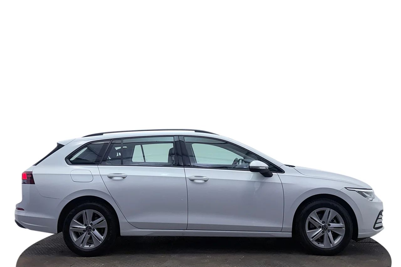 Volkswagen Golf SC 1.5 TSI Dubbelkommando Cockpit Filassistans P-Sensorer MOMS 150hk – bild 4 av 34