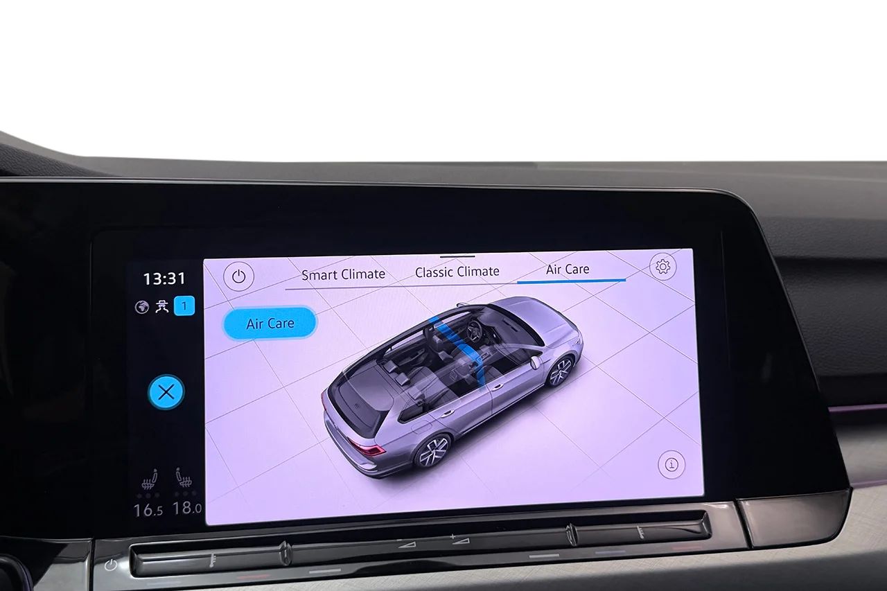 Volkswagen Golf SC 1.5 TSI Dubbelkommando Cockpit Filassistans P-Sensorer MOMS 150hk – bild 27 av 34